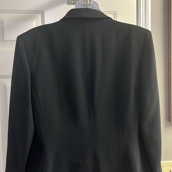 Ann Taylor Petites Black Button Down Lined Blazer with Pockets and Collar- 10P - Picture 11 of 16